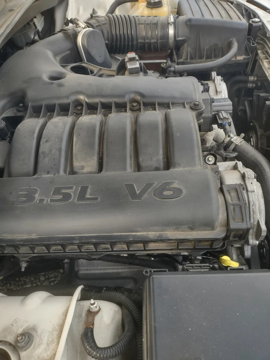 2008 Dodge Magnum 2nd Gen Wagon - Image 11 of 14