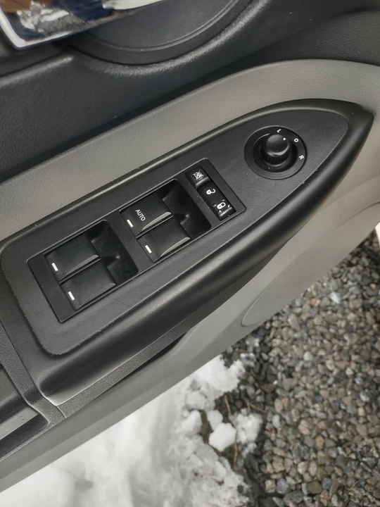 2008 Dodge Magnum 2nd Gen Wagon - Image 7 of 14