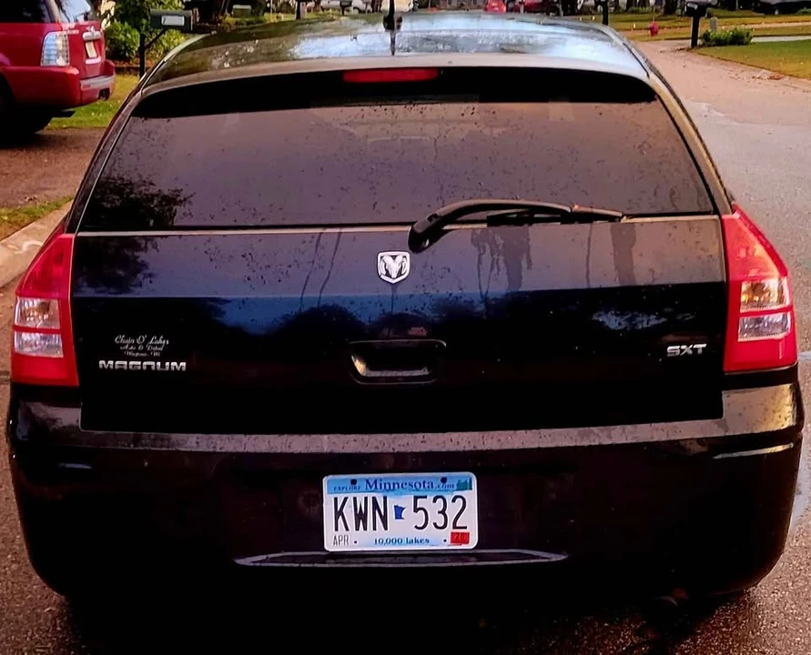 2008 Dodge Magnum 2nd Gen Wagon - Image 2 of 17