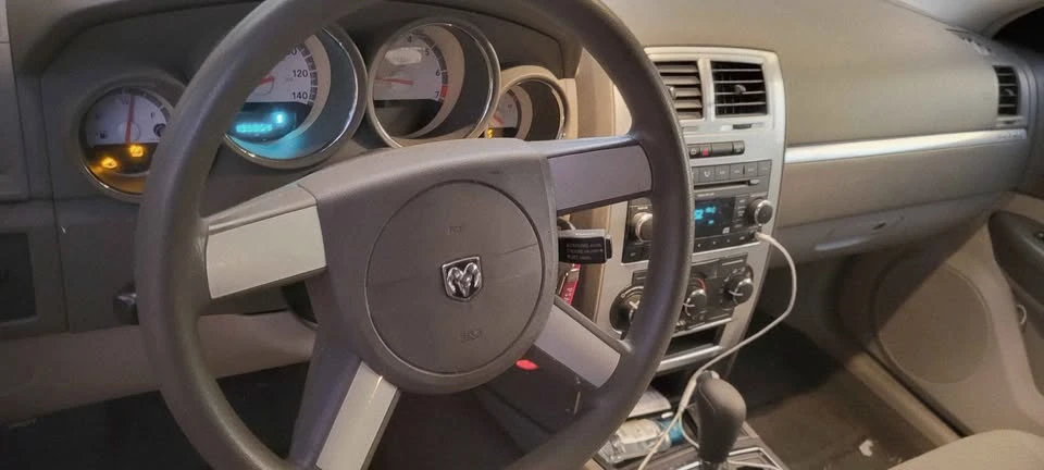 2008 Dodge Magnum 2nd Gen Wagon - Image 10 of 17