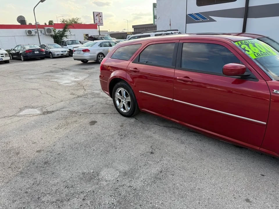 2008 Dodge Magnum 2nd Gen Wagon - Image 4 of 13
