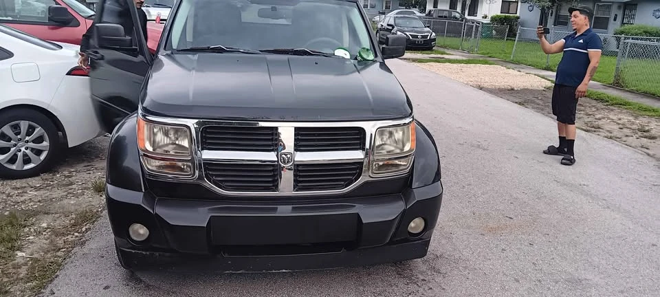 2008 Dodge Nitro - Image 2 of 11
