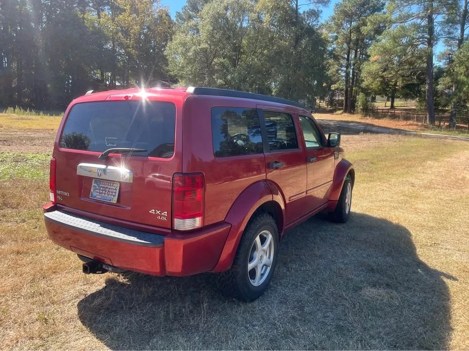 2008 Dodge Nitro - Image 4 of 10