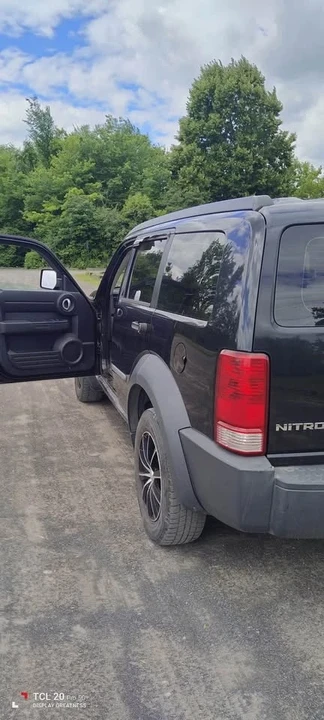 2008 Dodge Nitro - Image 3 of 4