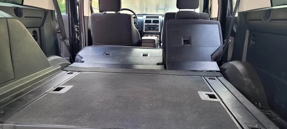 2008 Dodge Nitro - Image 9 of 11