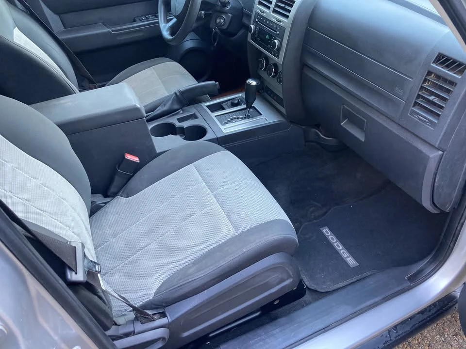 2008 Dodge Nitro - Image 11 of 13