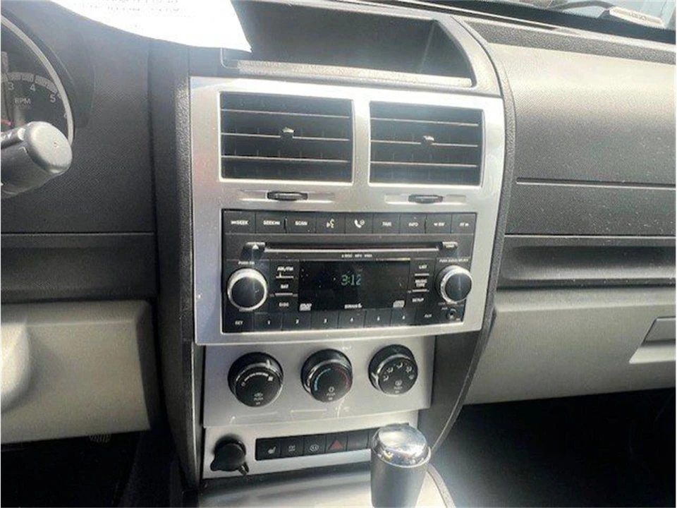 2008 Dodge Nitro - Image 8 of 19