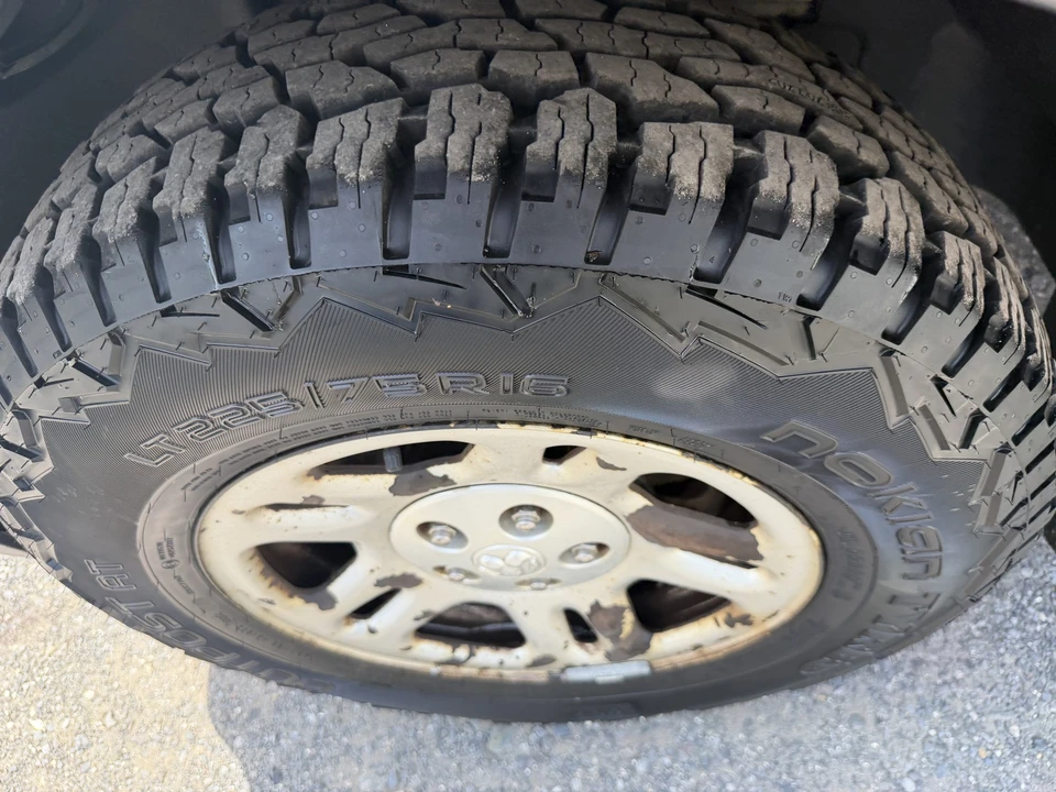 2008 Dodge Nitro - Image 14 of 27