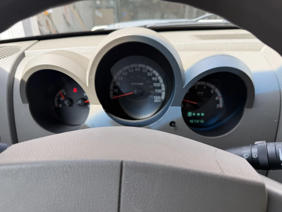 2008 Dodge Nitro - Image 26 of 27