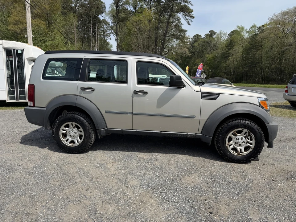 2008 Dodge Nitro - Image 21 of 27