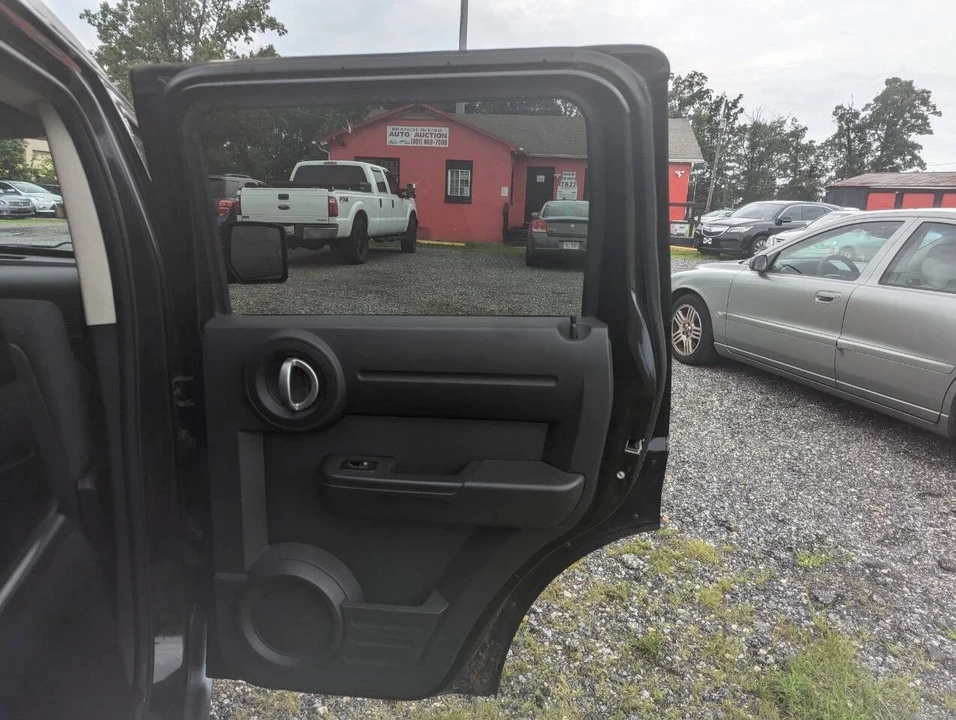 2008 Dodge Nitro - Image 16 of 21