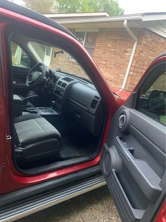 2008 Dodge Nitro - Image 8 of 11