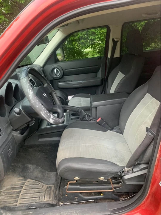 2008 Dodge Nitro - Image 6 of 11