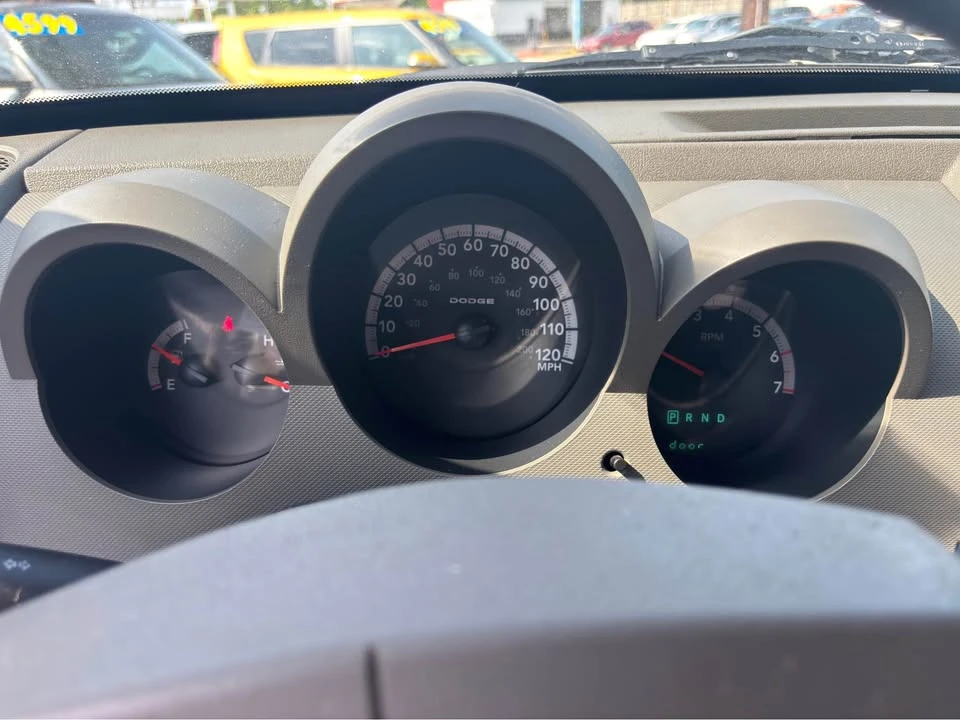 2008 Dodge Nitro - Image 7 of 10