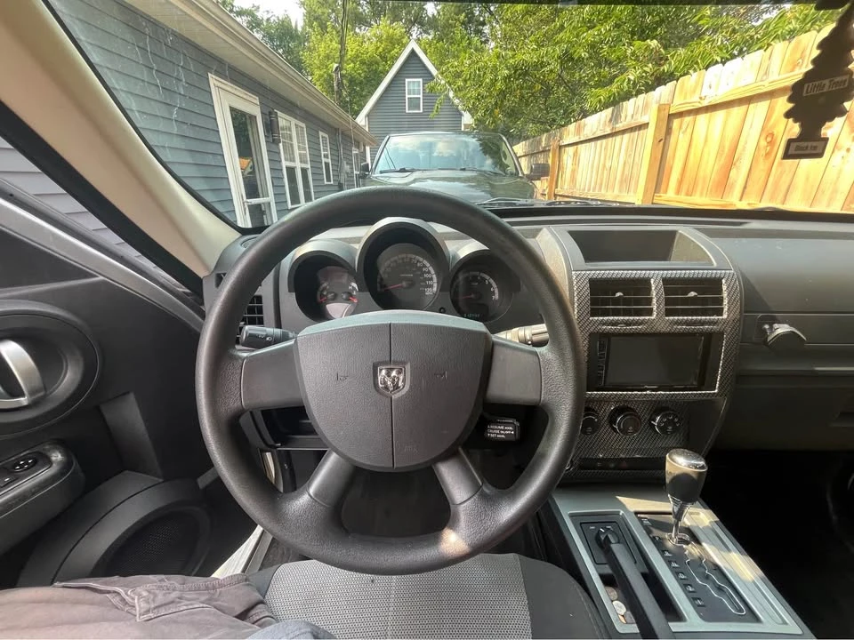 2008 Dodge Nitro - Image 10 of 11