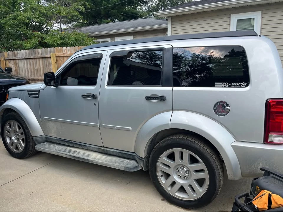 2008 Dodge Nitro - Image 2 of 11