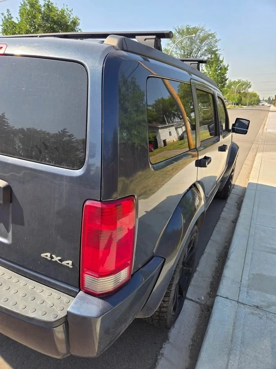 2008 Dodge Nitro - Image 2 of 5