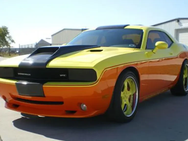 2008 Dodge Challenger 3rd Gen - Image 2 of 6