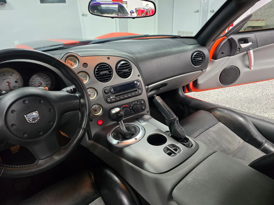 2008 Dodge Viper 4th Gen - Image 27 of 31