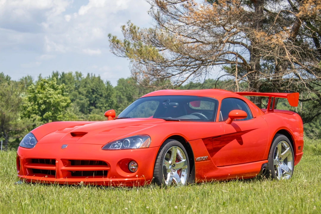 2008 Dodge Viper 4th Gen - Image 2 of 31