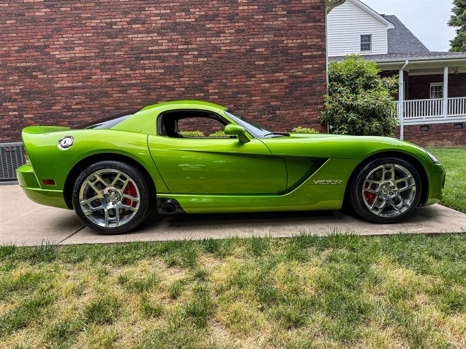 2008 Dodge Viper 4th Gen - Image 16 of 31