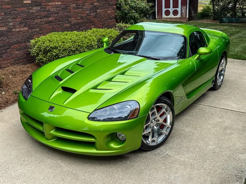 2008 Dodge Viper 4th Gen - Image 2 of 31