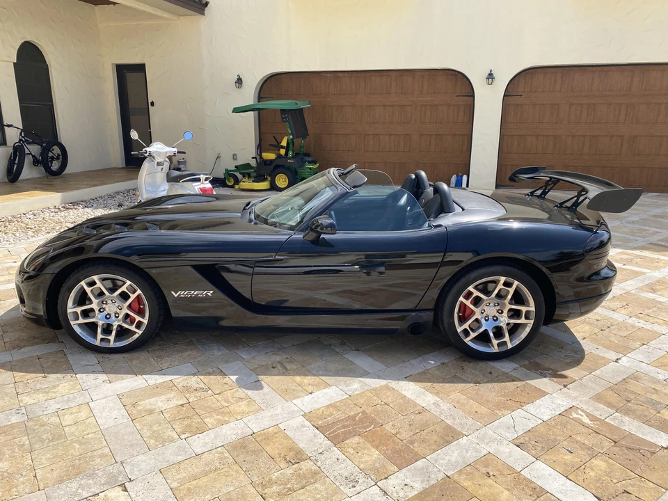 2008 Dodge Viper 4th Gen - Image 4 of 31