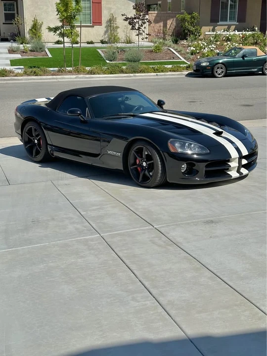 2008 Dodge Viper 4th Gen - Image 2 of 12