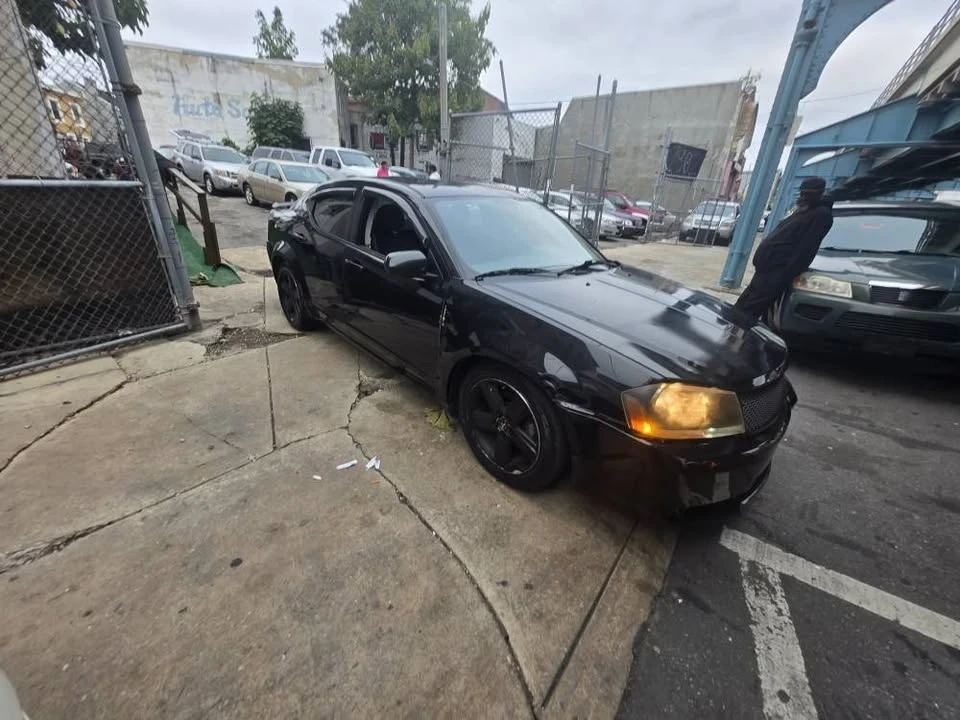 2008 Dodge Avenger Sedan - Image 2 of 10