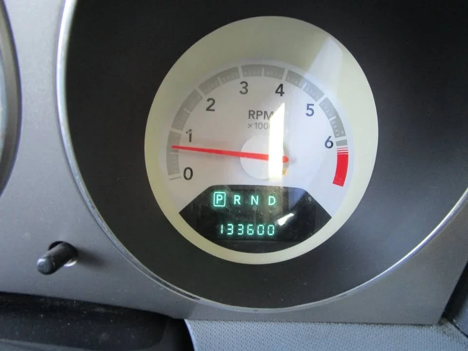 2008 Dodge Avenger Sedan - Image 8 of 9