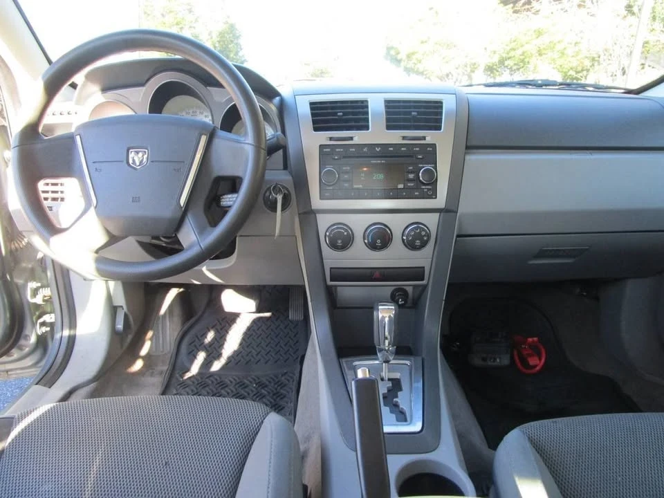 2008 Dodge Avenger Sedan - Image 7 of 9