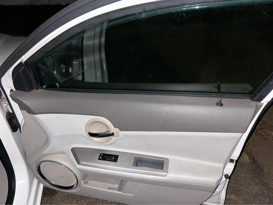 2008 Dodge Avenger Sedan - Image 8 of 12