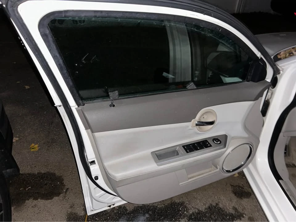 2008 Dodge Avenger Sedan - Image 9 of 12