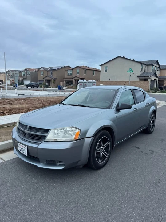 2008 Dodge Avenger Sedan - Image 2 of 4