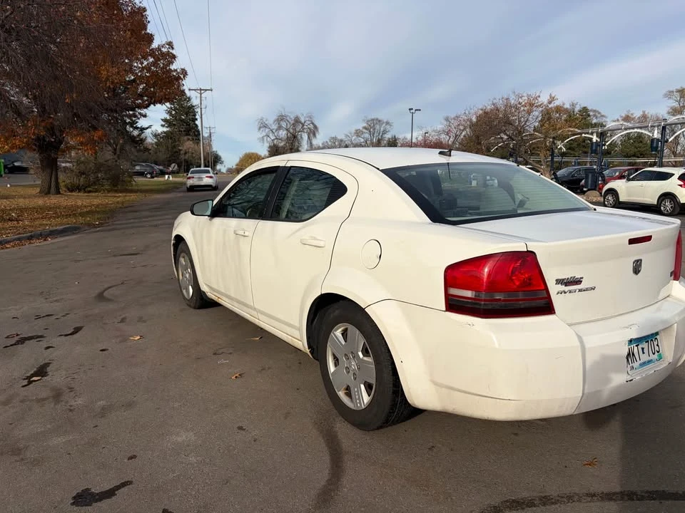 2008 Dodge Avenger Sedan - Image 4 of 9