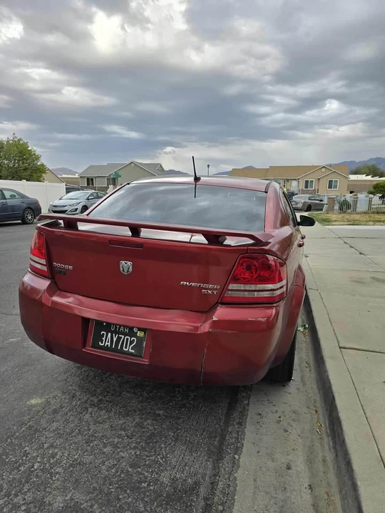 2008 Dodge Avenger Sedan - Image 4 of 10