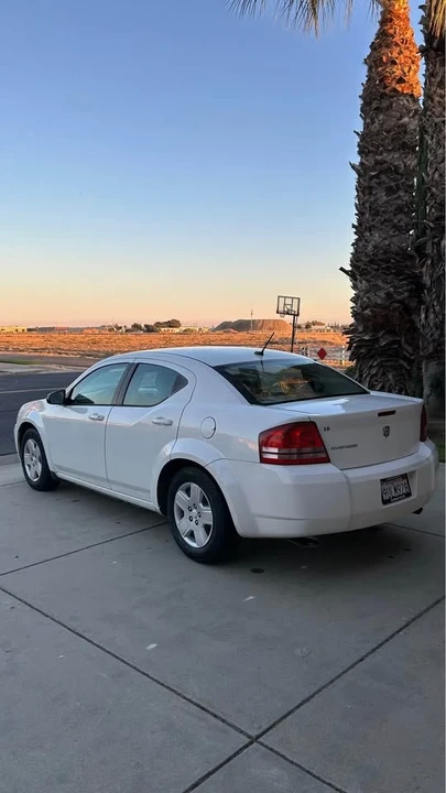 2008 Dodge Avenger Sedan - Image 5 of 16