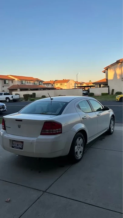 2008 Dodge Avenger Sedan - Image 2 of 16
