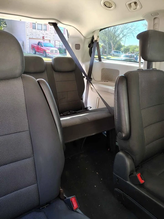 2008 Dodge Caravan - Image 4 of 7