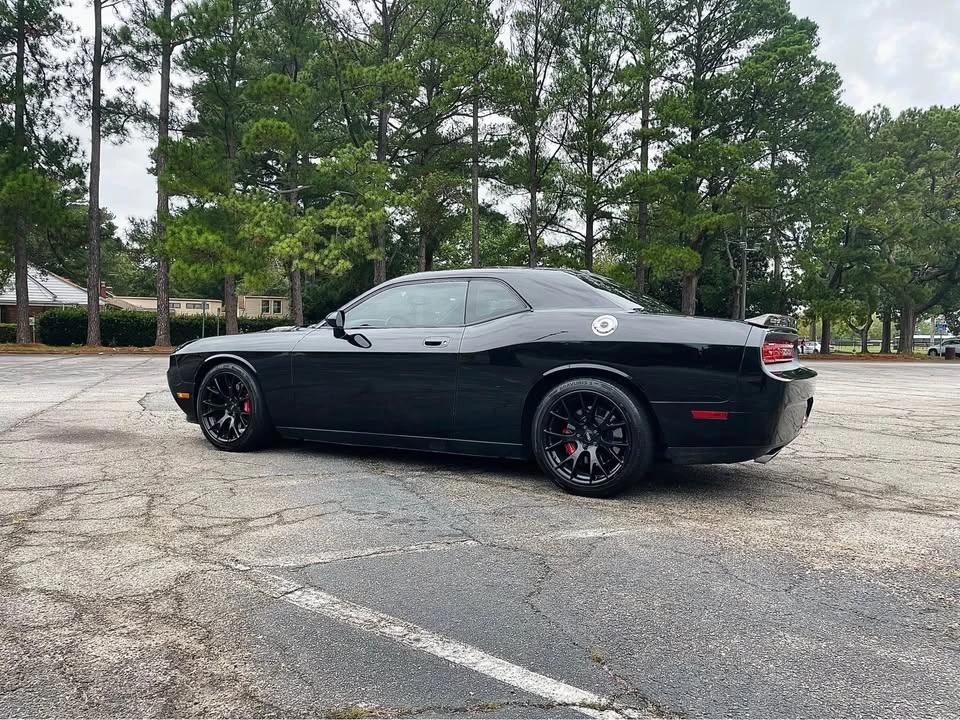2008 Dodge Challenger 3rd Gen - Image 3 of 10