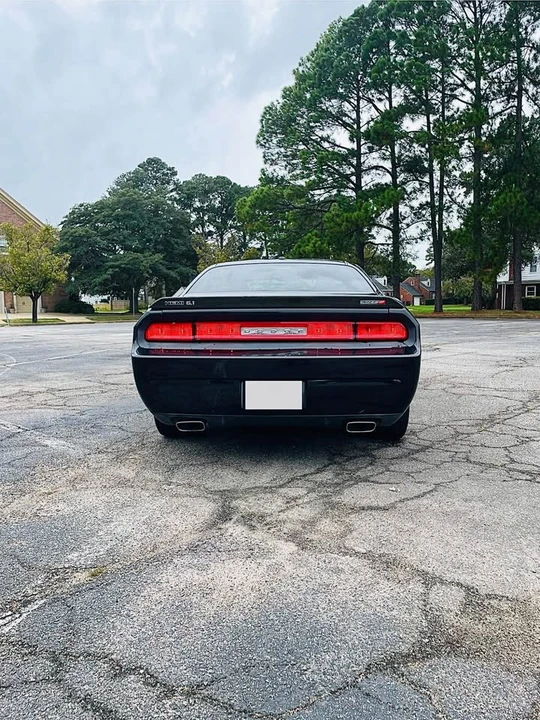 2008 Dodge Challenger 3rd Gen - Image 2 of 10