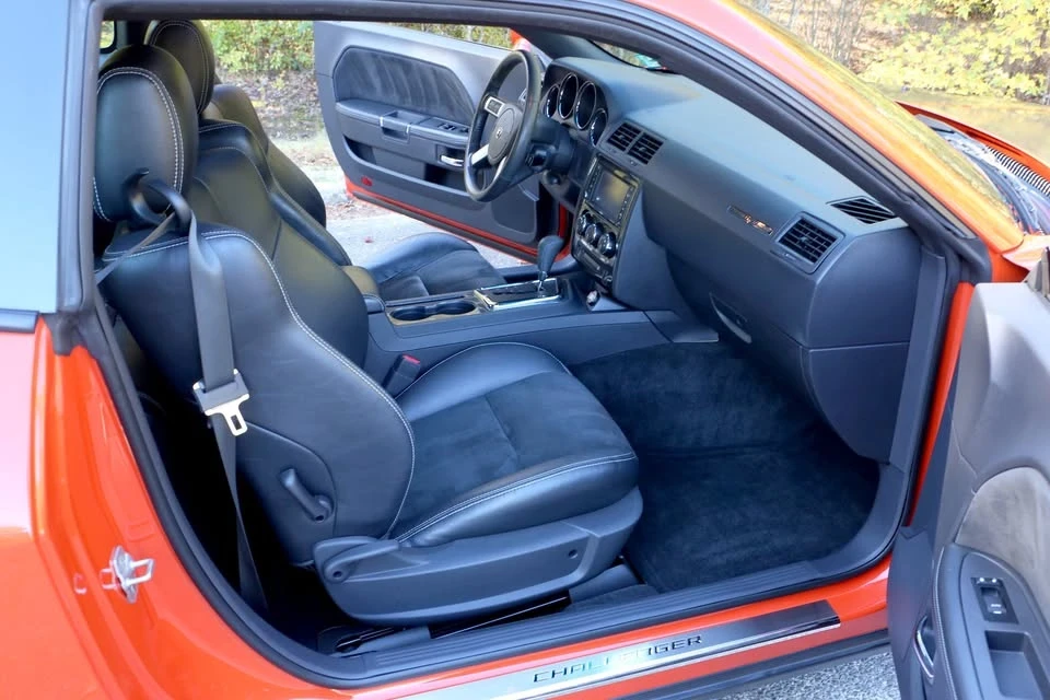 2008 Dodge Challenger 3rd Gen - Image 14 of 18