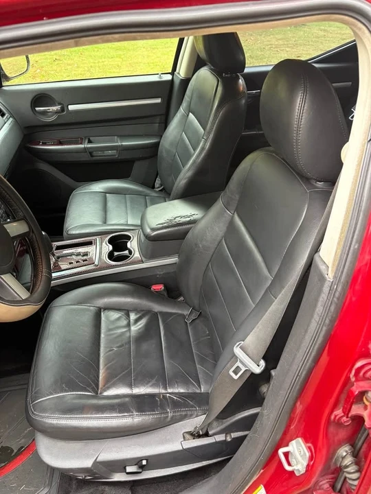 2008 Dodge Challenger 3rd Gen - Image 6 of 17