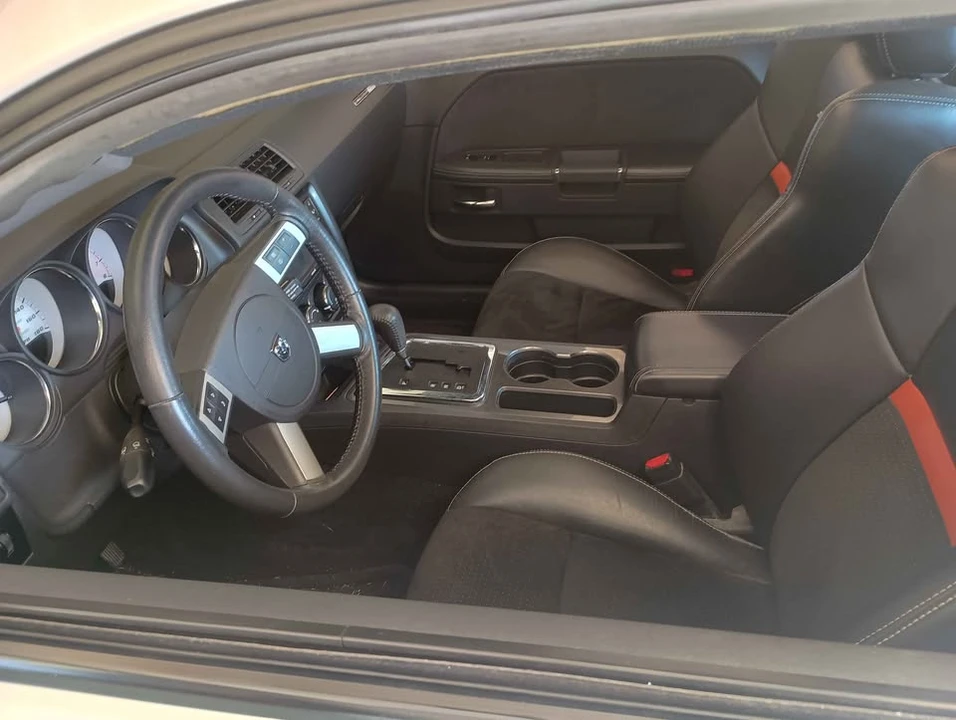 2008 Dodge Challenger 3rd Gen - Image 3 of 7