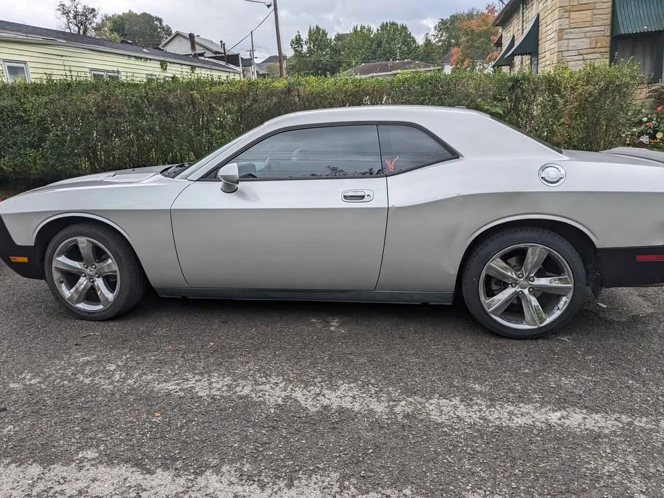 2008 Dodge Challenger 3rd Gen - Image 9 of 11