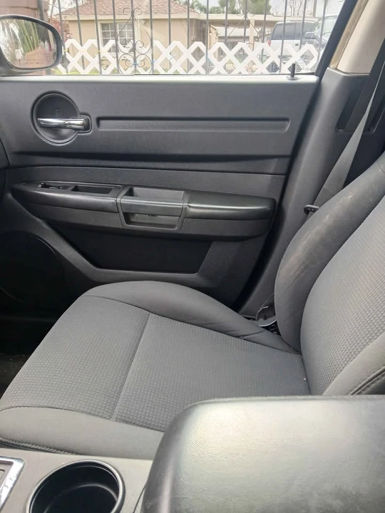 2008 Dodge Challenger 3rd Gen - Image 7 of 9
