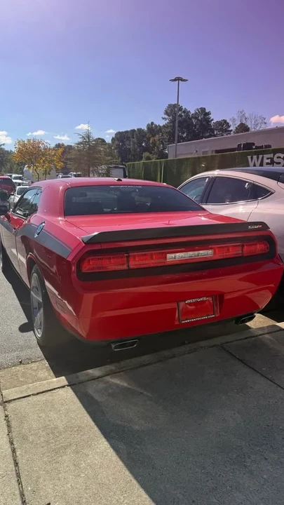 2008 Dodge Challenger SRT8 & 392 3rd Gen - Image 10 of 10