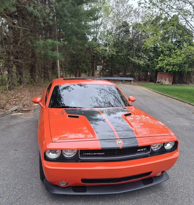 2008 Dodge Challenger SRT8 & 392 3rd Gen - Image 4 of 11