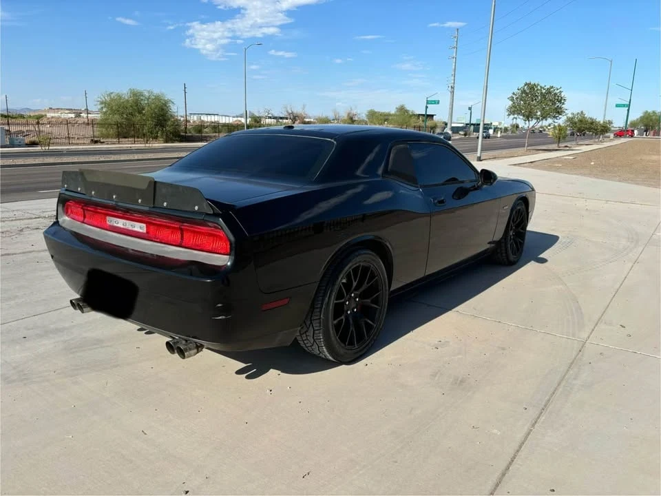 2008 Dodge Challenger SRT8 & 392 3rd Gen - Image 4 of 17