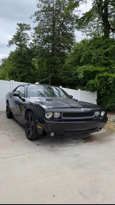 2008 Dodge Challenger SRT8 & 392 3rd Gen - Image 2 of 7
